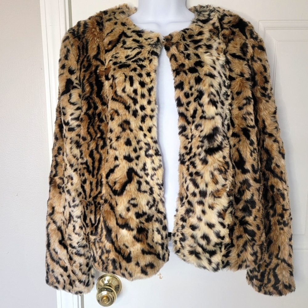 NWT BB Dakota Faux Fur Leopard Print Jacket Size L